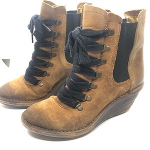 FLY London Suzu Lace Up Wedgi Boot EU39